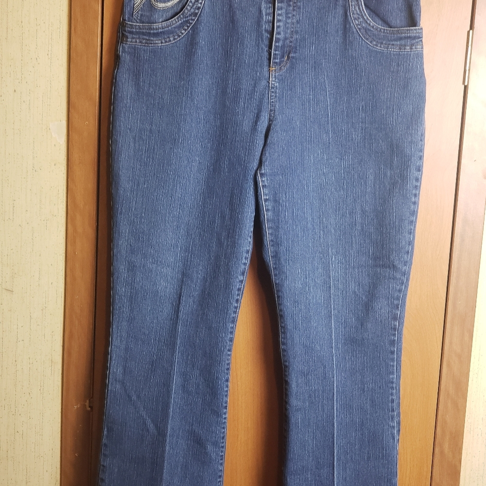 Women's D&Co. Blue Jeans Size 16